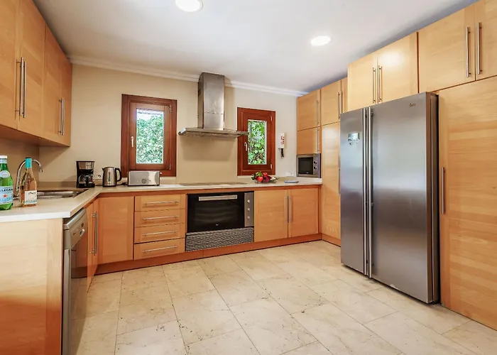 Ponent By Sealand * Pollensa